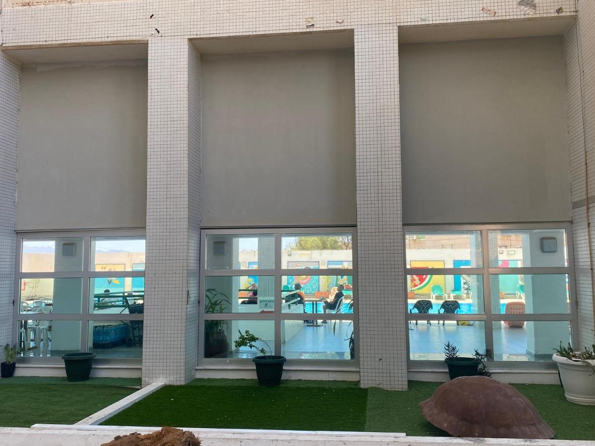 שקט מול הים * Eilat